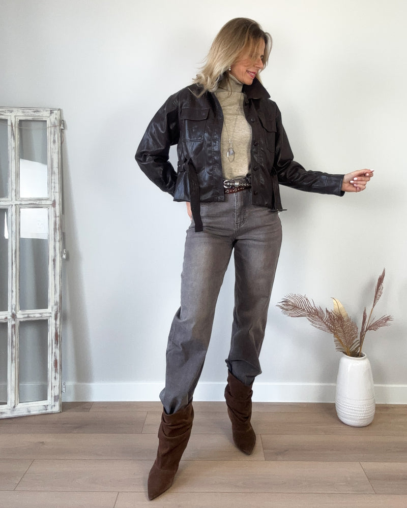 Chaqueta marrón entallada