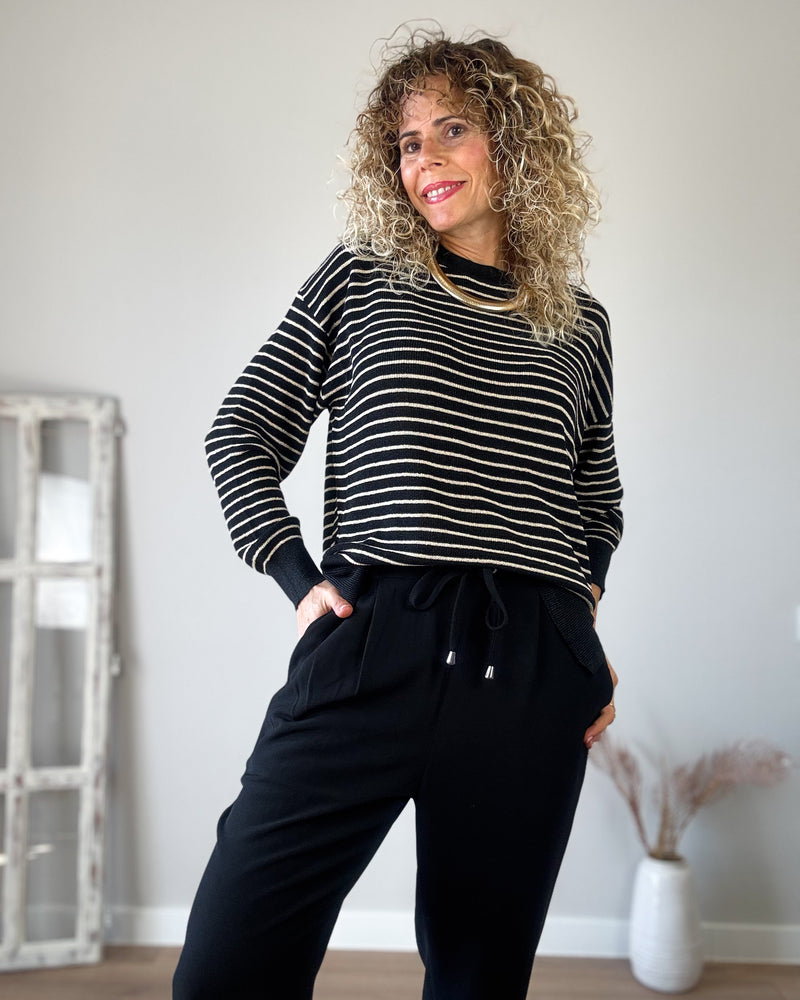 Pantalón negro cordón