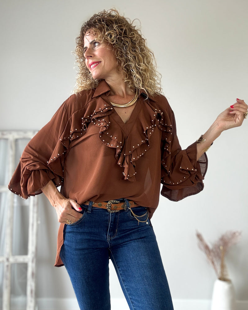 Blusa volantes tachas