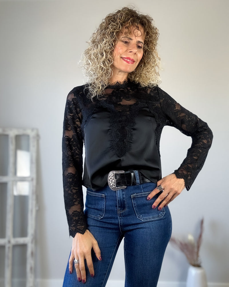 Camiseta encaje saten