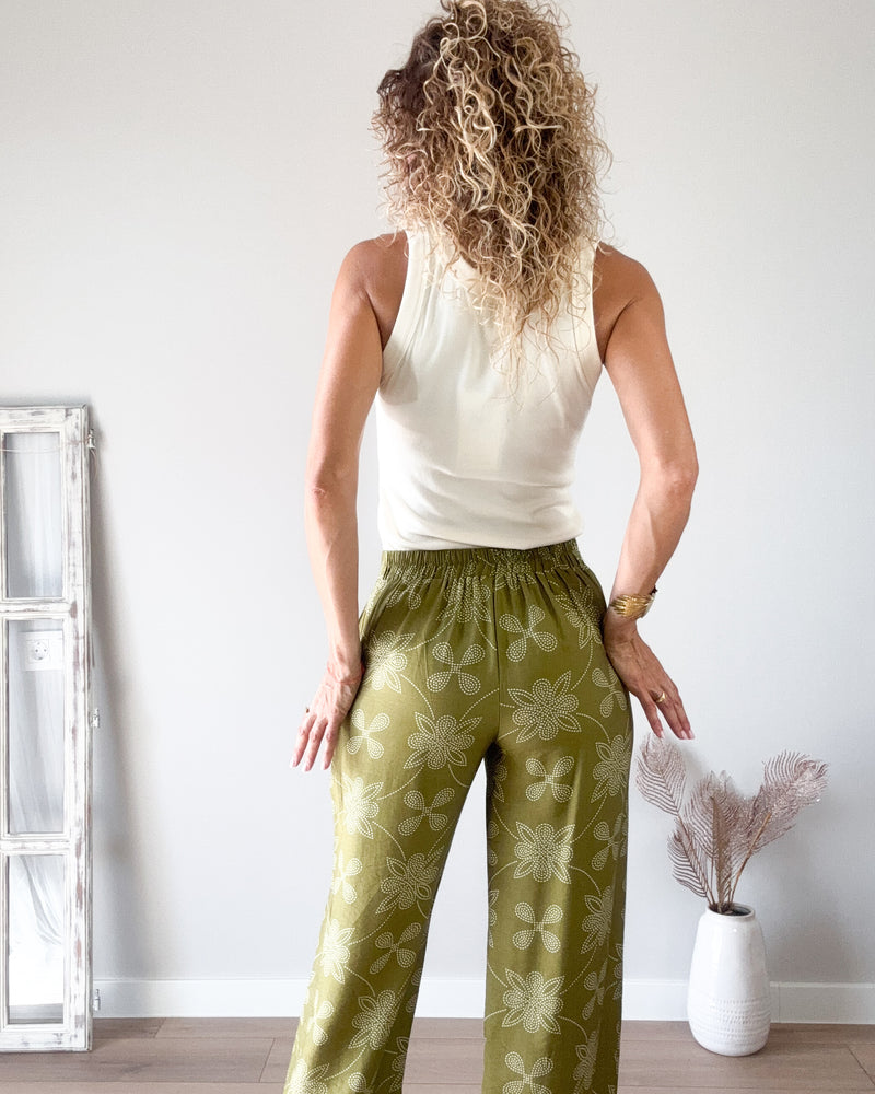 Pantalón verde beige
