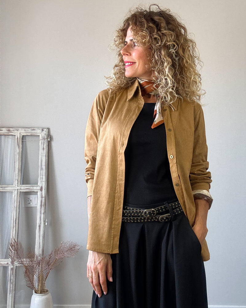 Camisa camel efecto ante