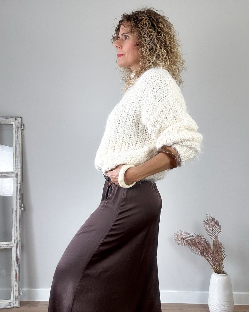 Falda satinada chocolate