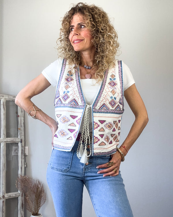 Chaleco denim blanco bordado