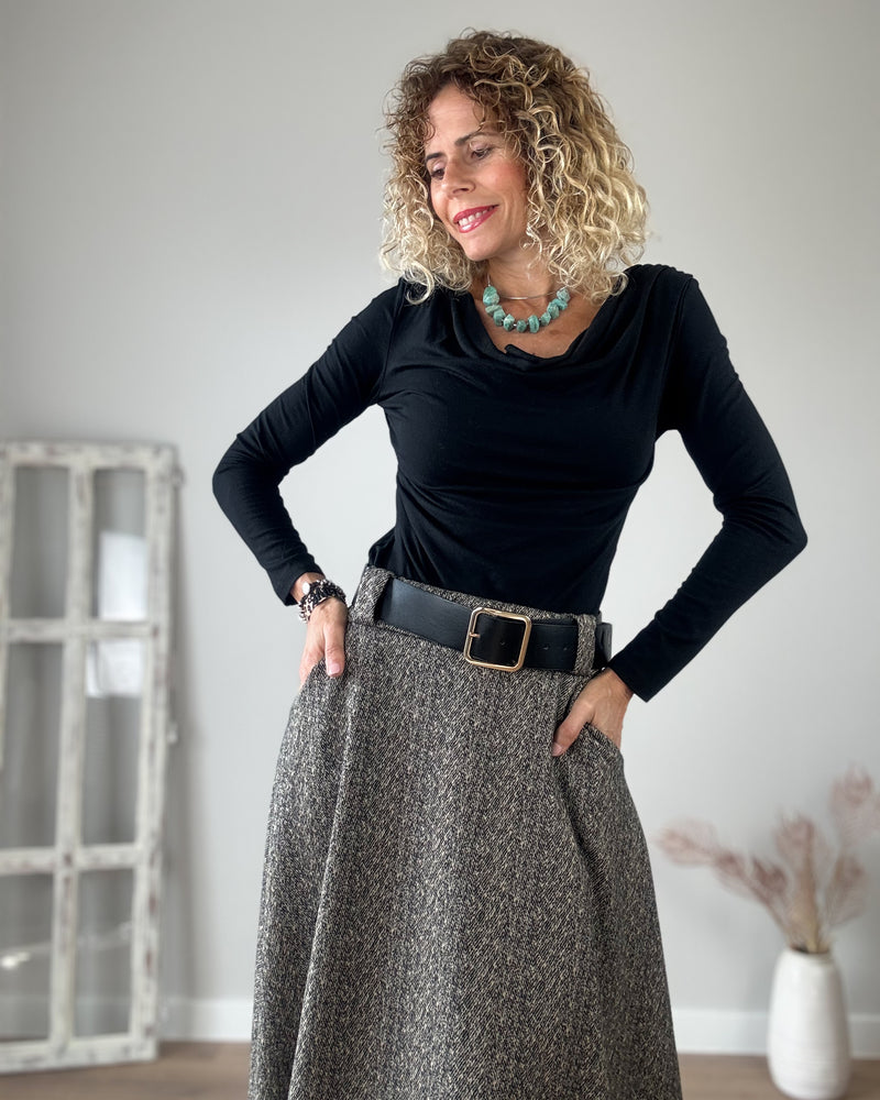 Falda jaspeada vuelo