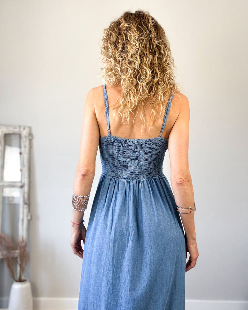 Vestido denim bordado