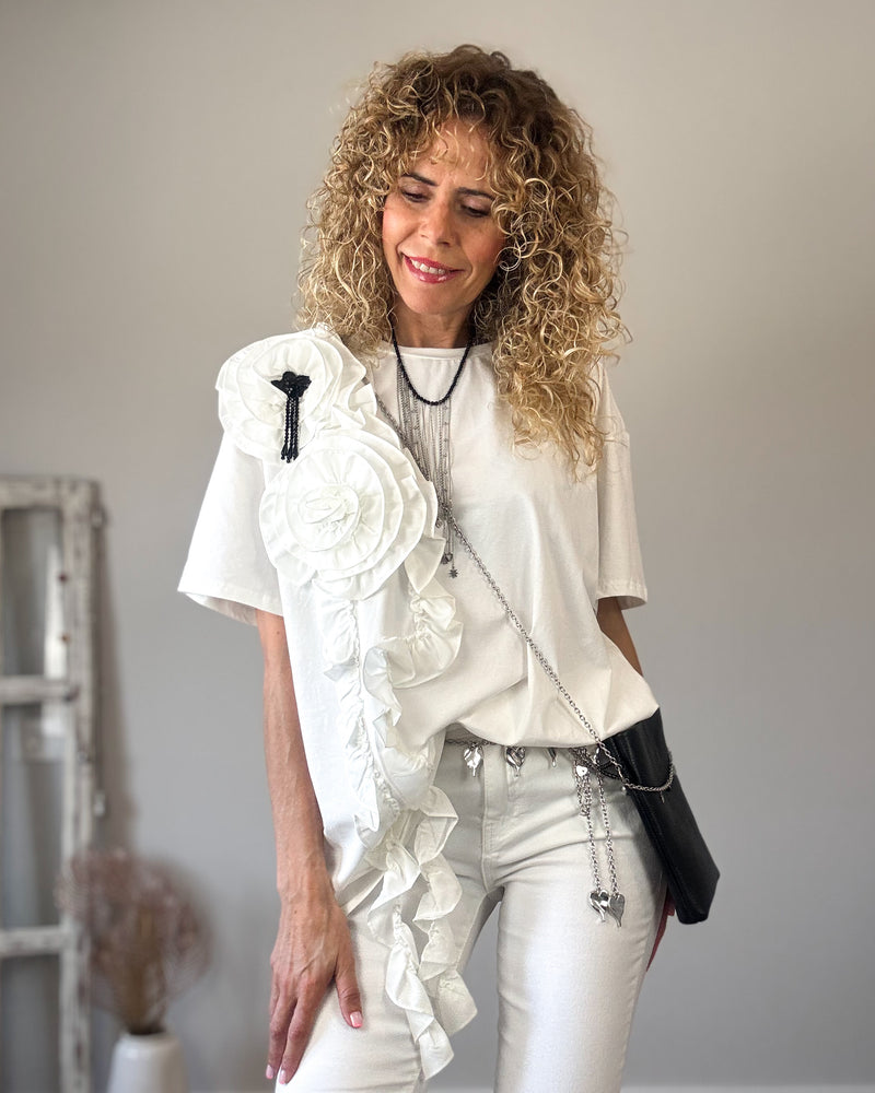 Camiseta blanca flor