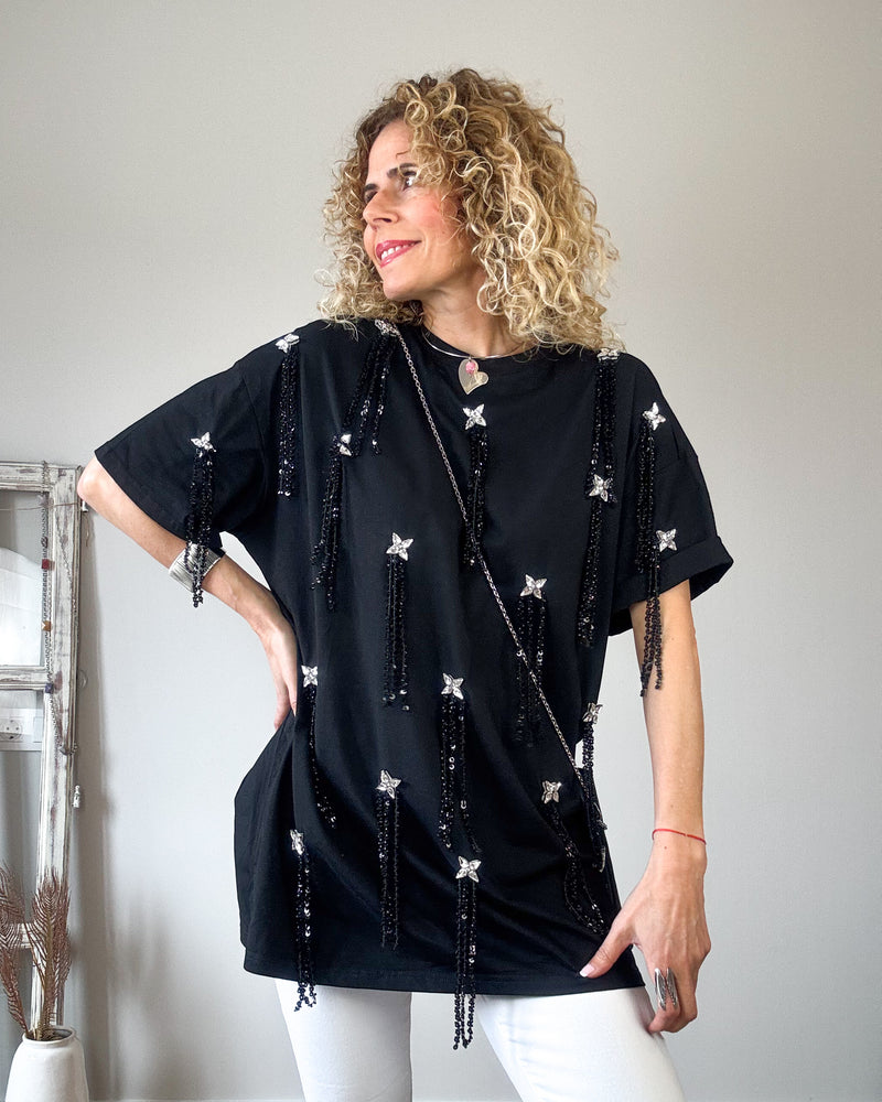 Camiseta negra flecos