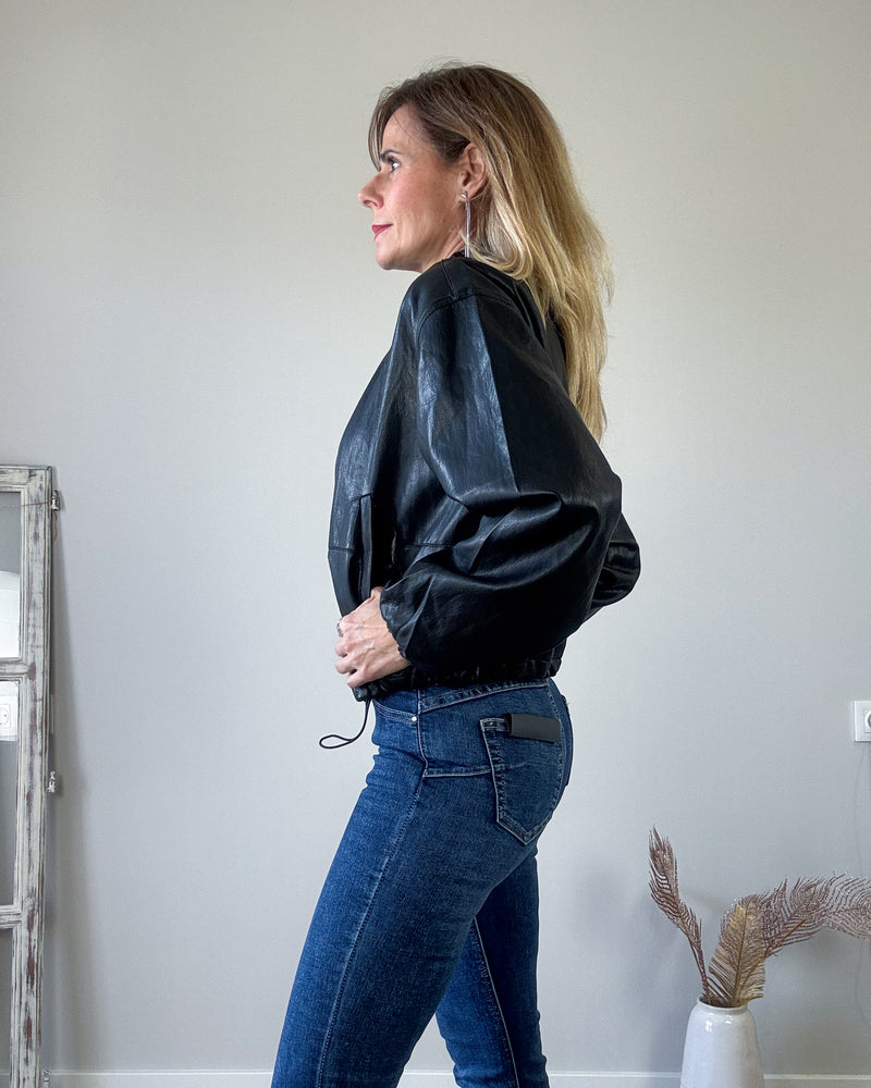 Cazadora black bomber