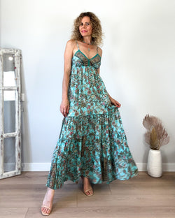 Vestido turquesa engomado