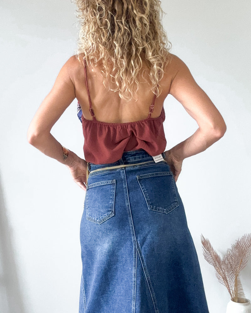 Falda denim corte