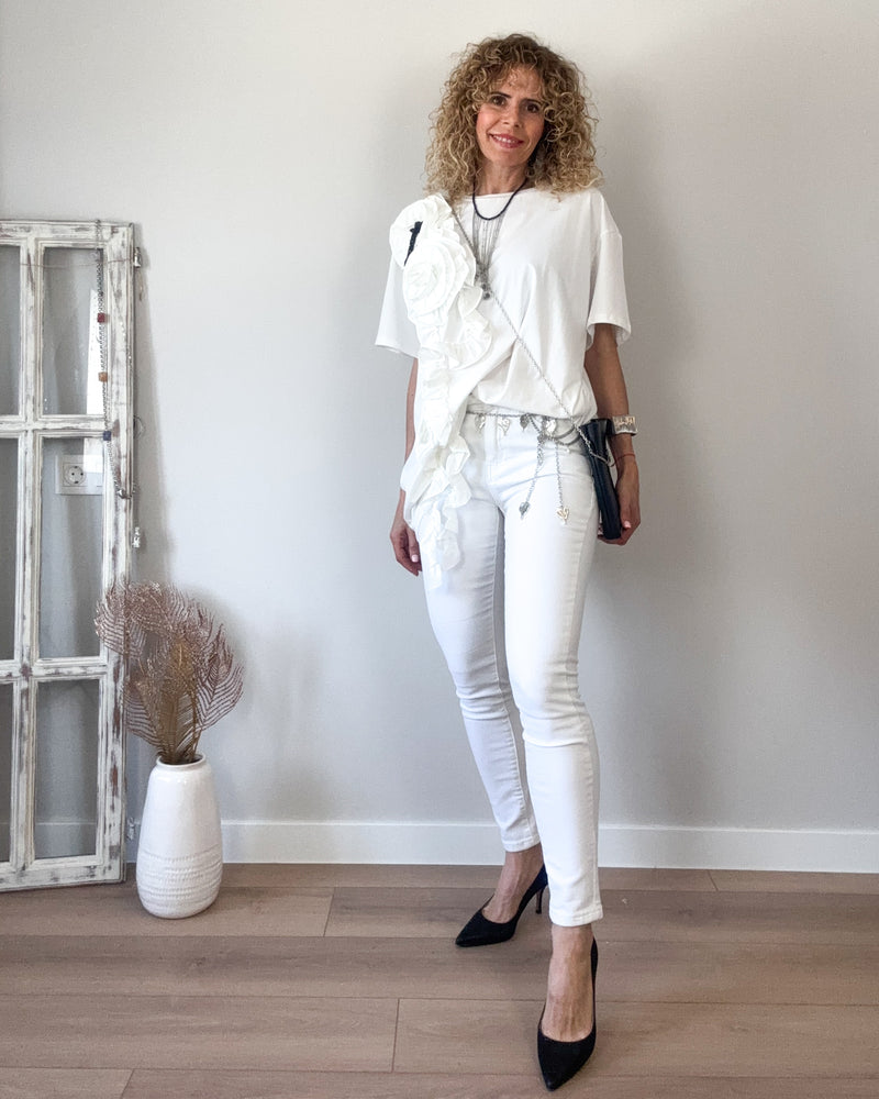 Camiseta blanca flor