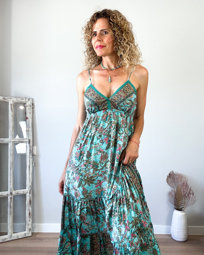 Vestido turquesa engomado