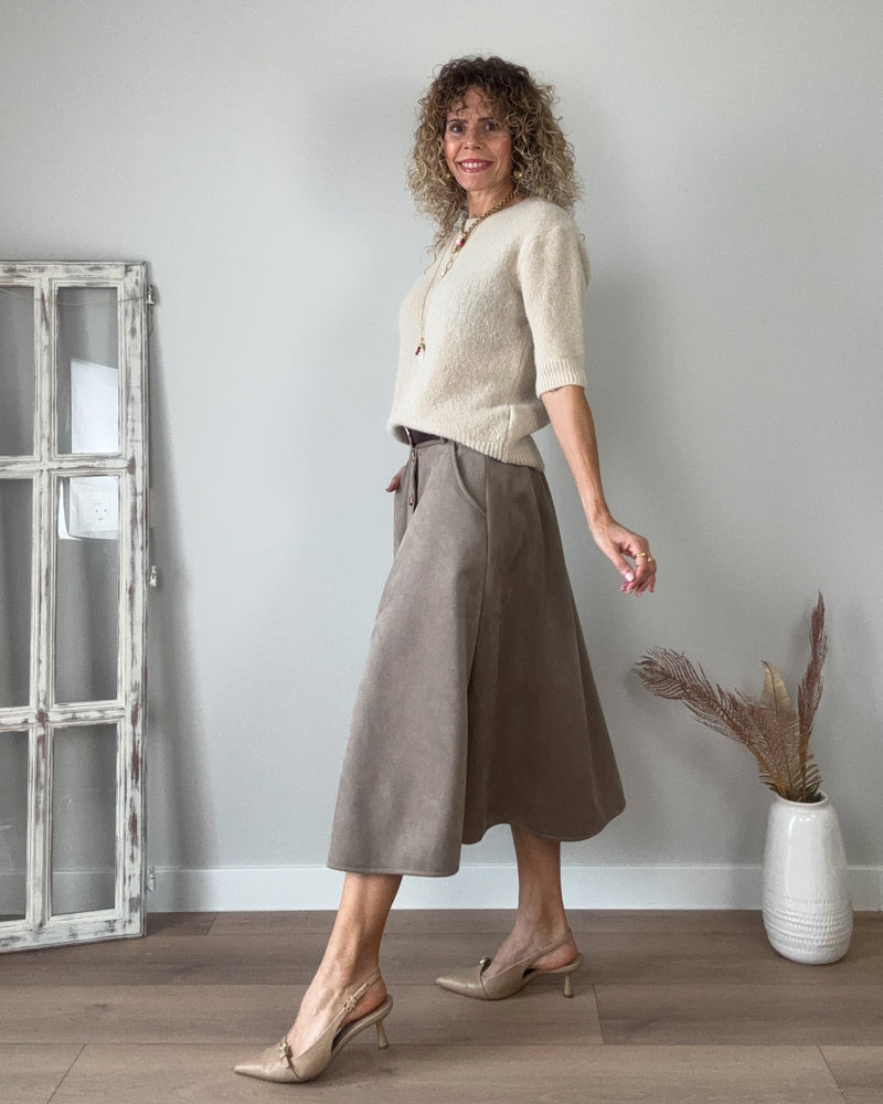 Falda antelina topo