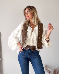 Chaleco antelina tachas