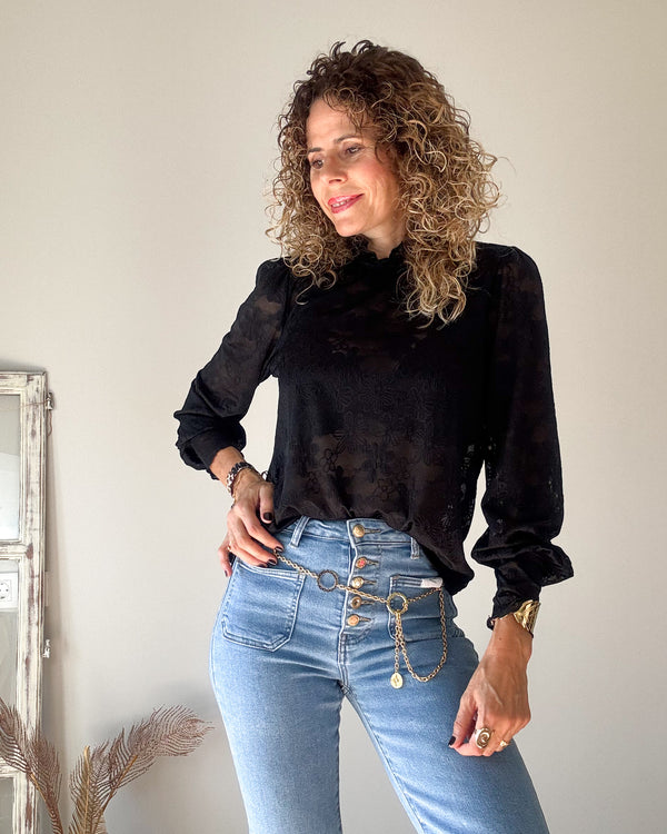 Blusa romántica negra