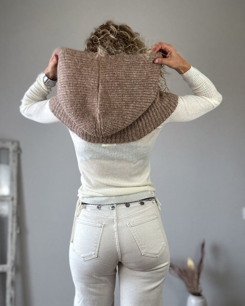 Gorra capucha tostada