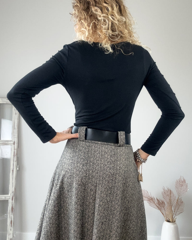 Falda jaspeada vuelo