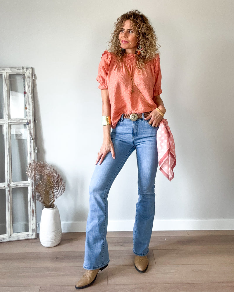 Blusa salmón engomada