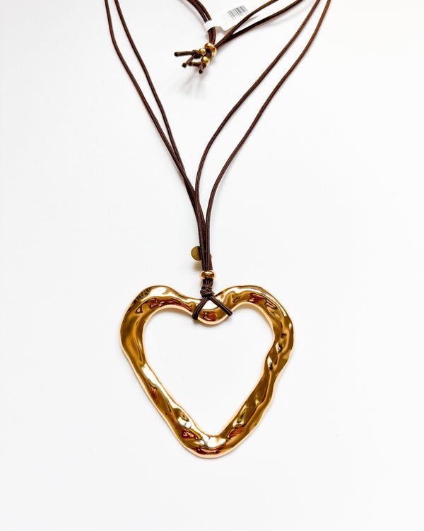 COLLAR CORAZÓN CHOCOLATE