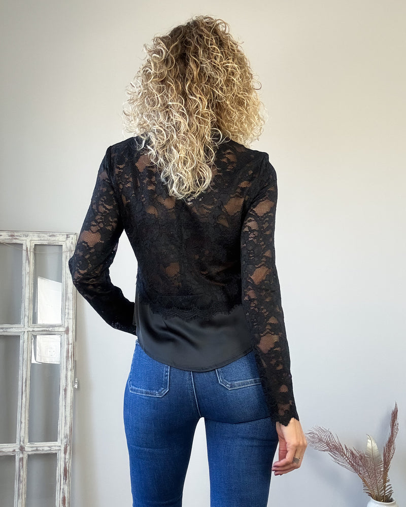 Camiseta encaje saten