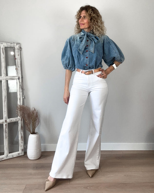 Blusa vaquera abullonada