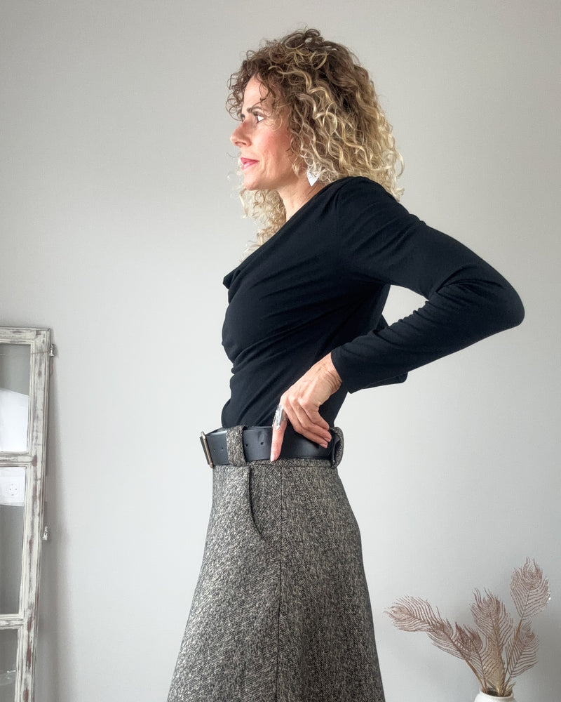 Falda jaspeada vuelo