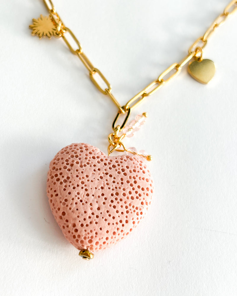 COLLAR CORAZÓN ROSA
