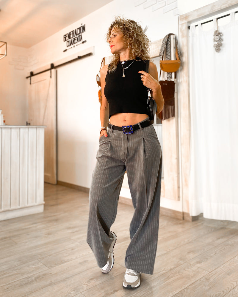 Pantalón gris pinzas
