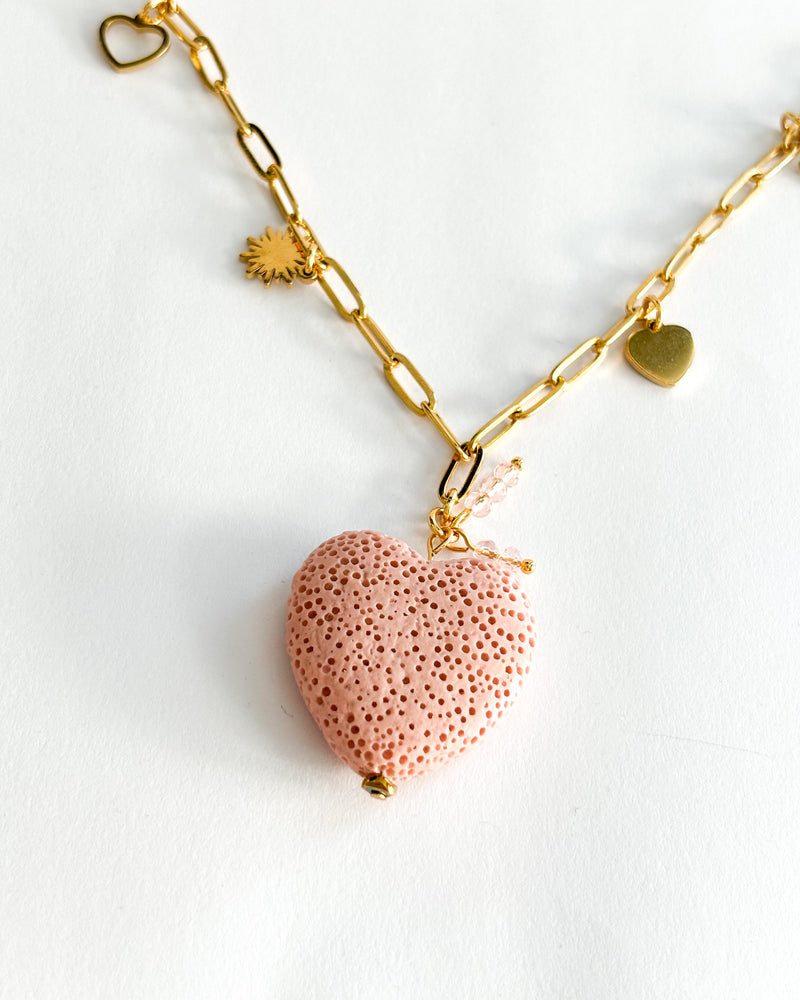 COLLAR CORAZÓN ROSA