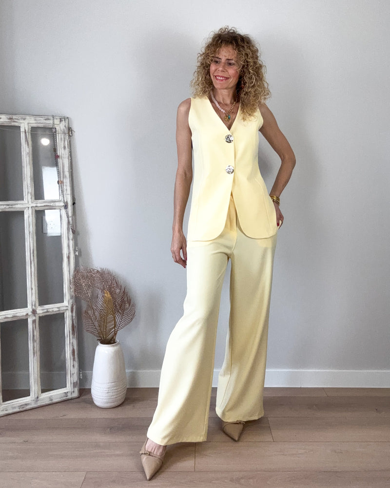 Conjunto chaleco amarillo β GeneraciΓ³n Cuarenta Tienda online