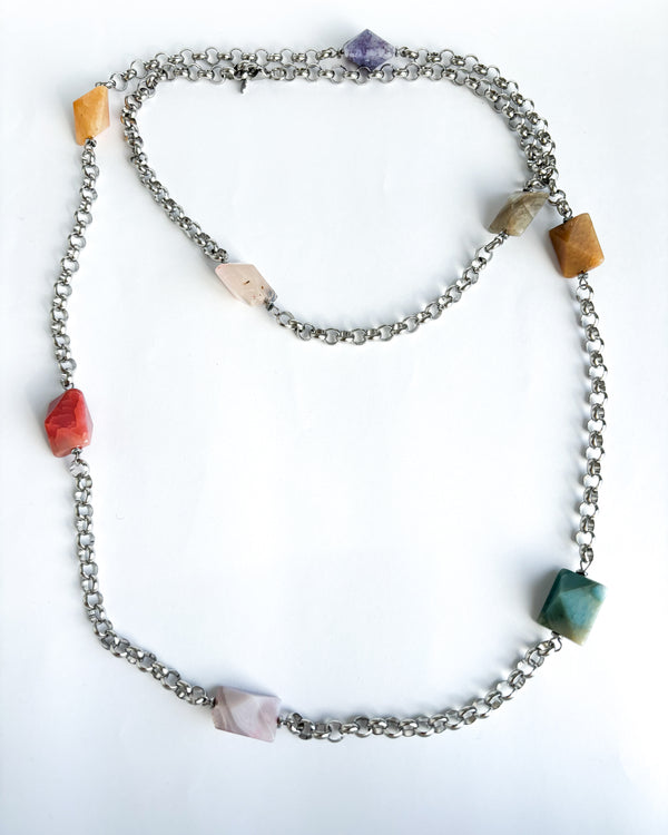 COLLAR PIEDRAS COLOR