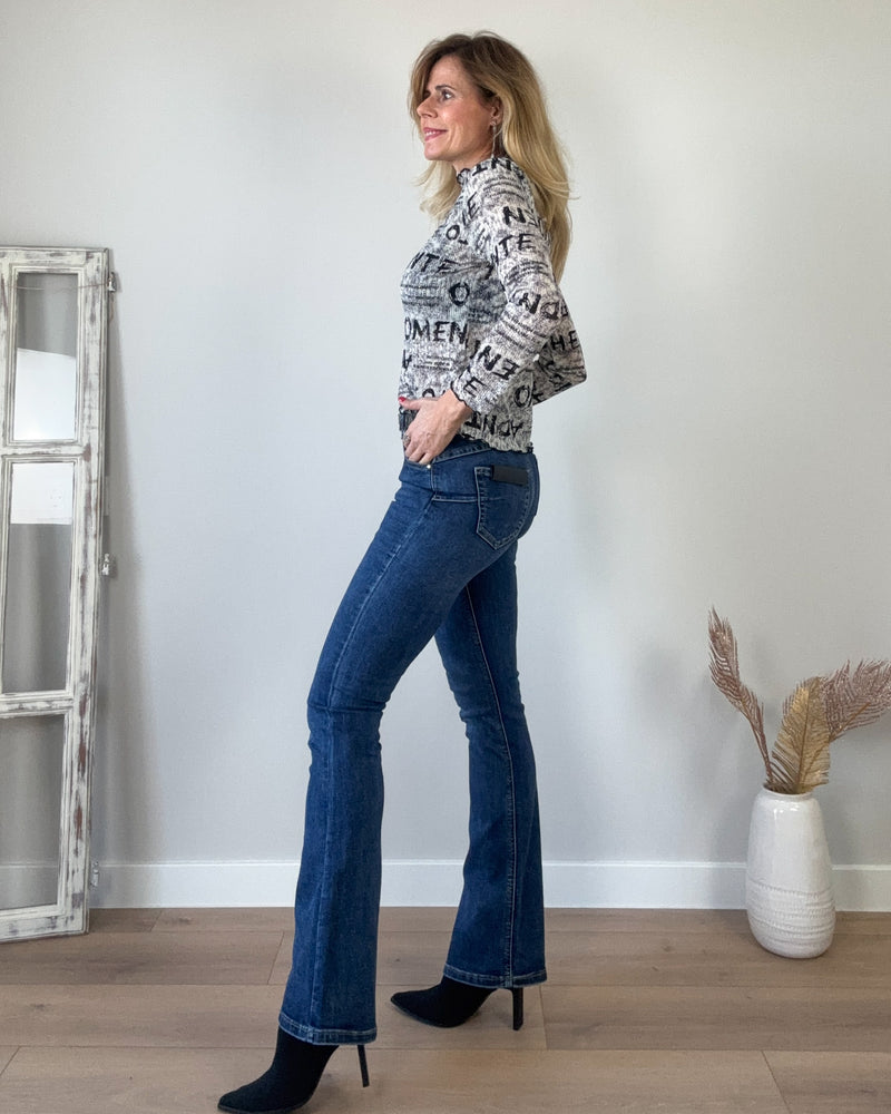 Camiseta negra grafic