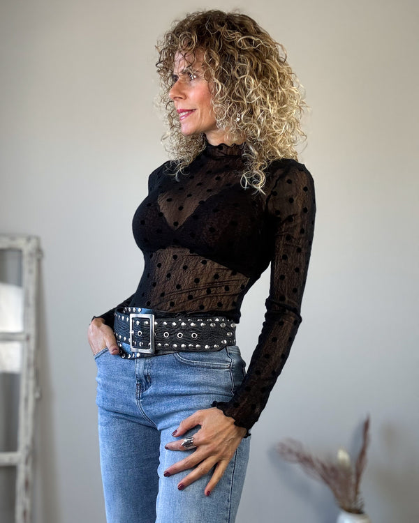 Camiseta negra lunares