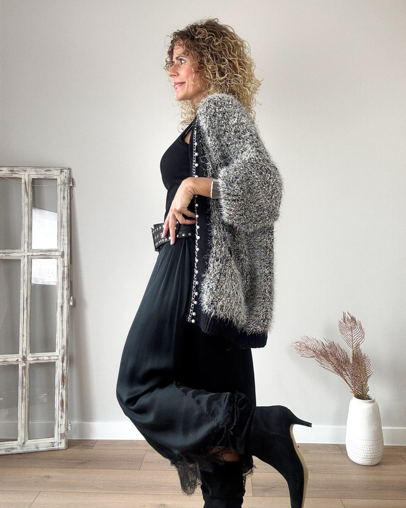 Falda satinada negra