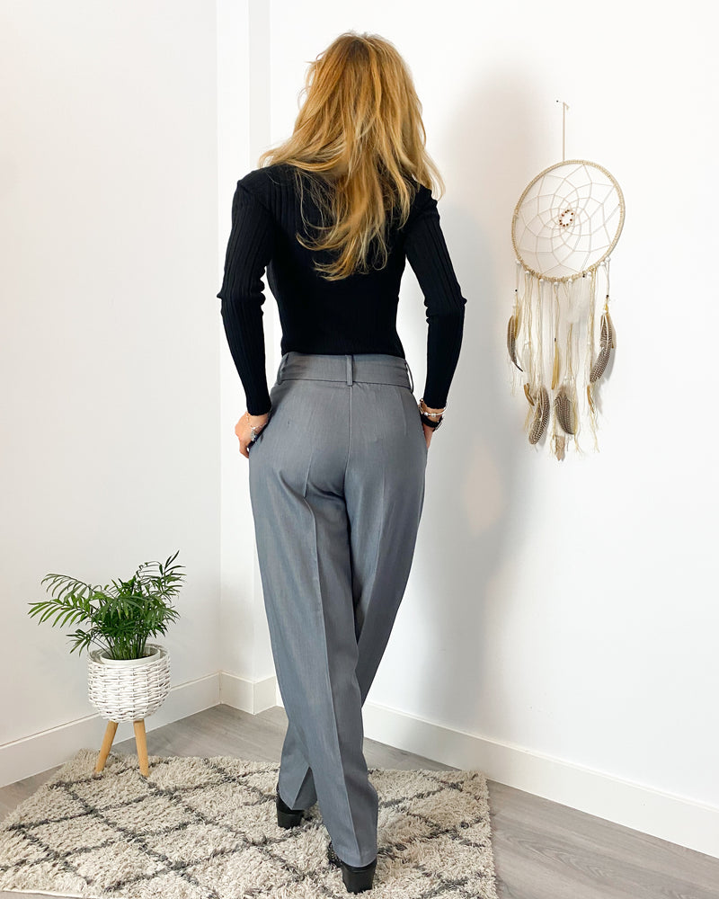 Pantalón gris polipiel
