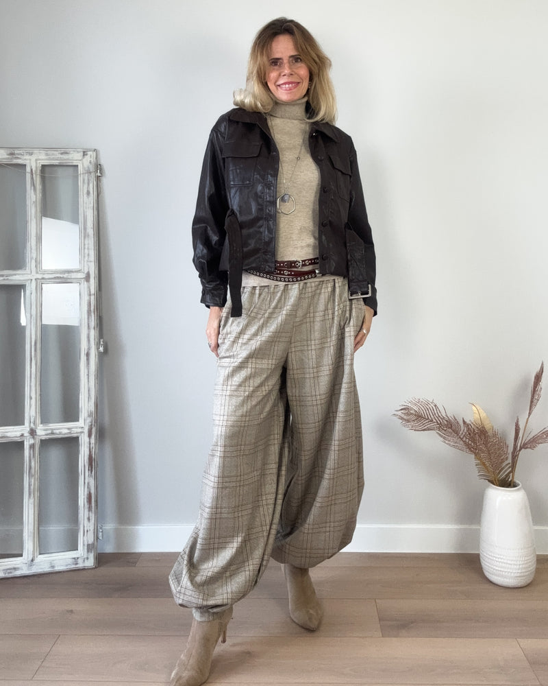 Pantalón cuadro bombacho