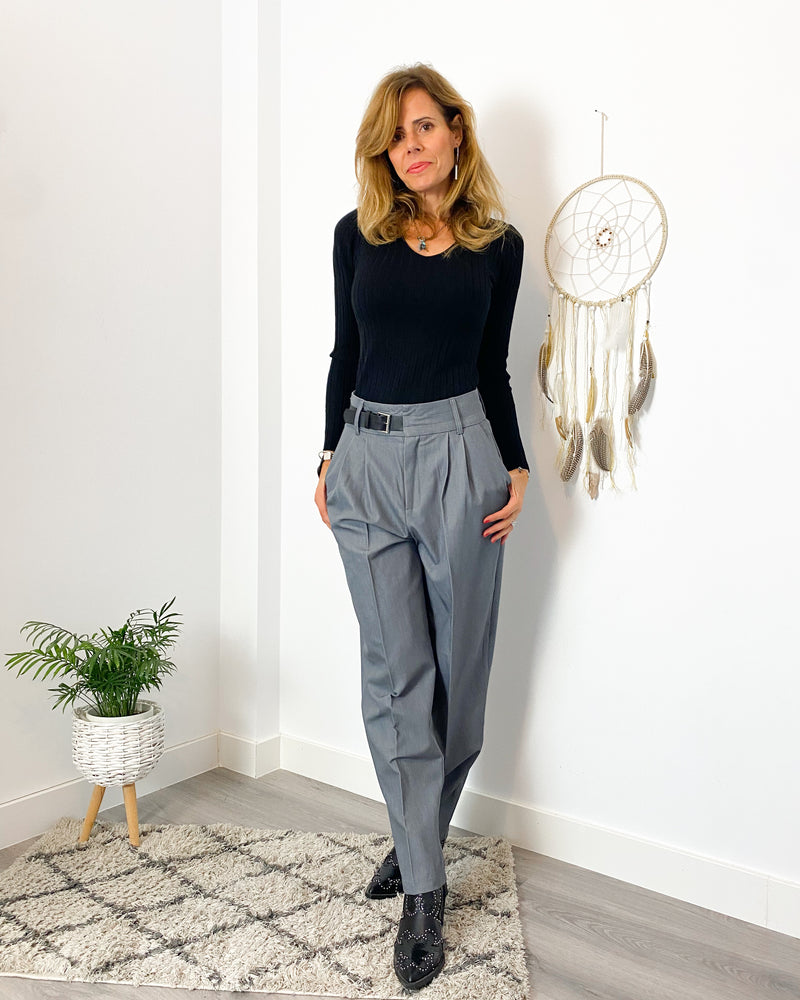 Pantalón gris polipiel