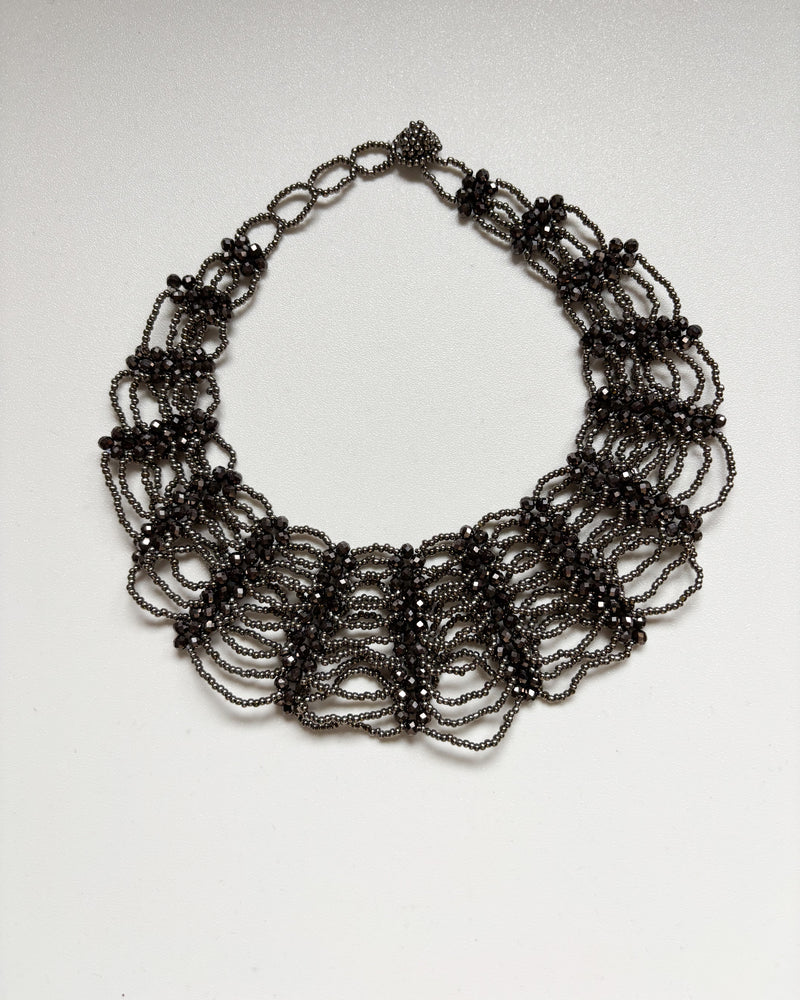 COLLAR TRENZADO GRIS