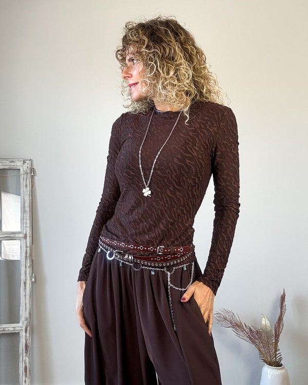 Camiseta marrón cebra