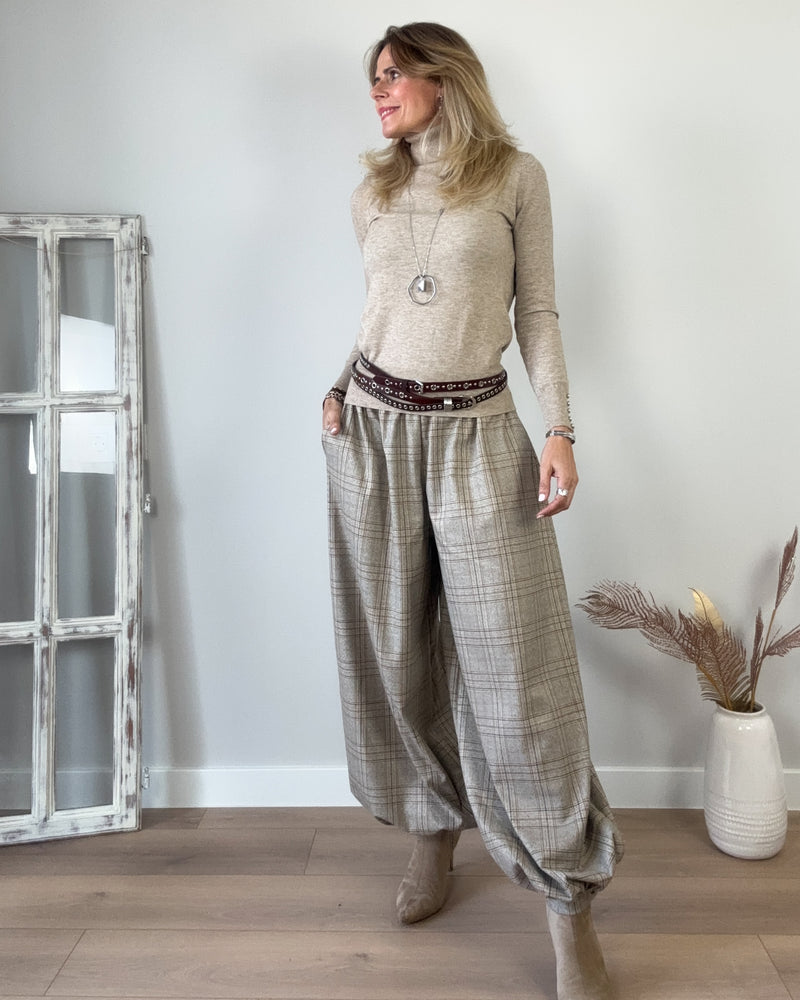 Pantalón cuadro bombacho