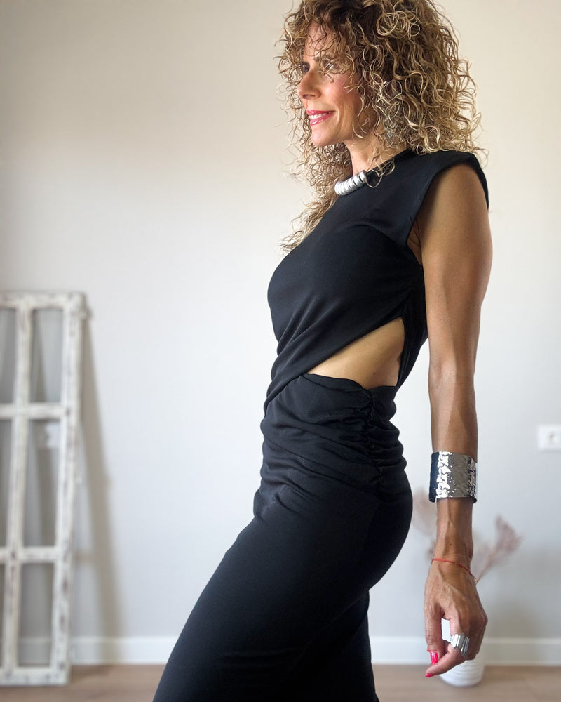 Vestido negro drapeado