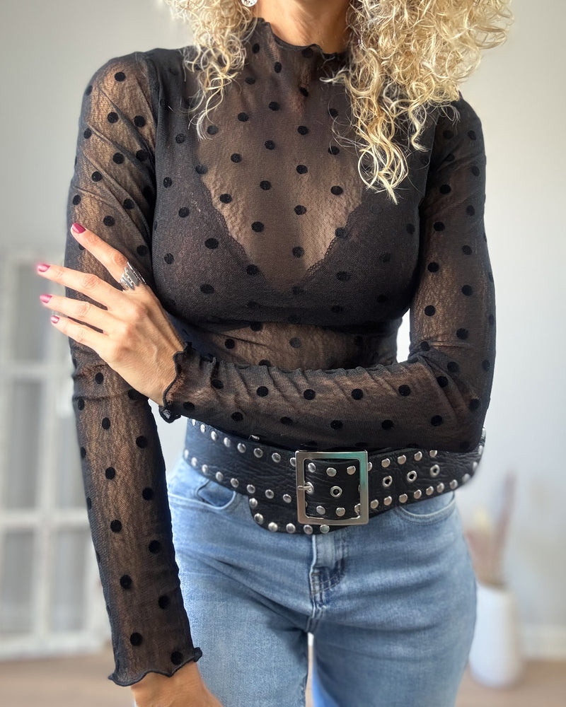 Camiseta negra lunares