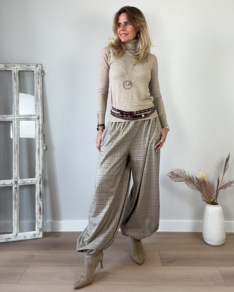 Pantalón cuadro bombacho