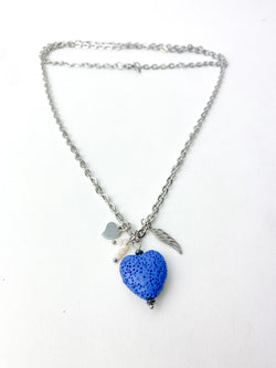 COLLAR CORAZÓN BLUE WHITE