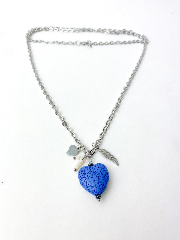 COLLAR CORAZÓN BLUE WHITE