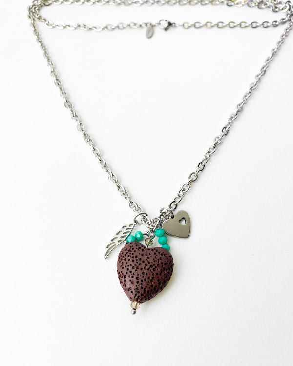 COLLAR CORAZÓN CHOCO