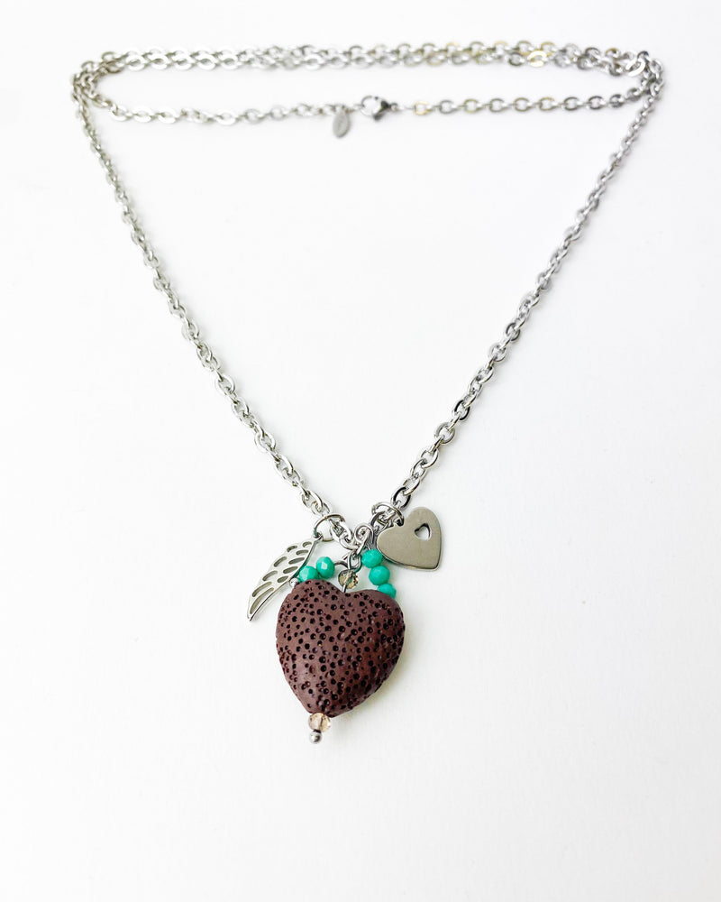 COLLAR CORAZÓN CHOCO