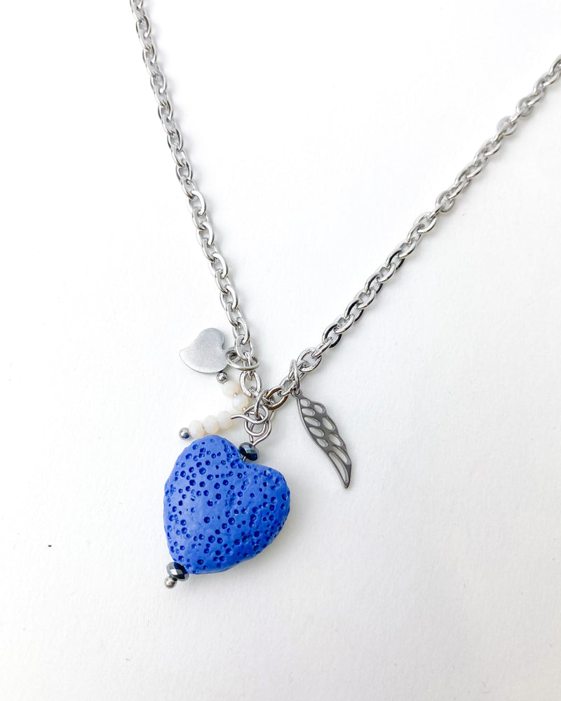 COLLAR CORAZÓN BLUE WHITE