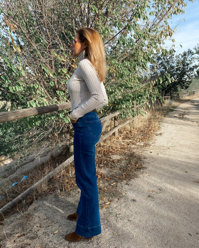 Jeans ancho vuelta